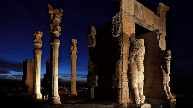 melal gate and other part of persepolis with a lot of viewer in near shiraz at night